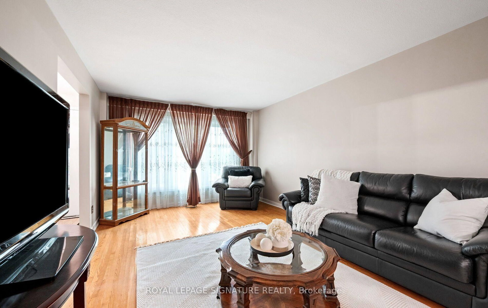 1142 Alexandra Avenue • Mississauga, ON photo 4