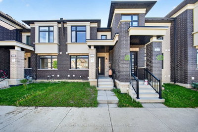 5-bed Townhouse · 22 Miltary Cres