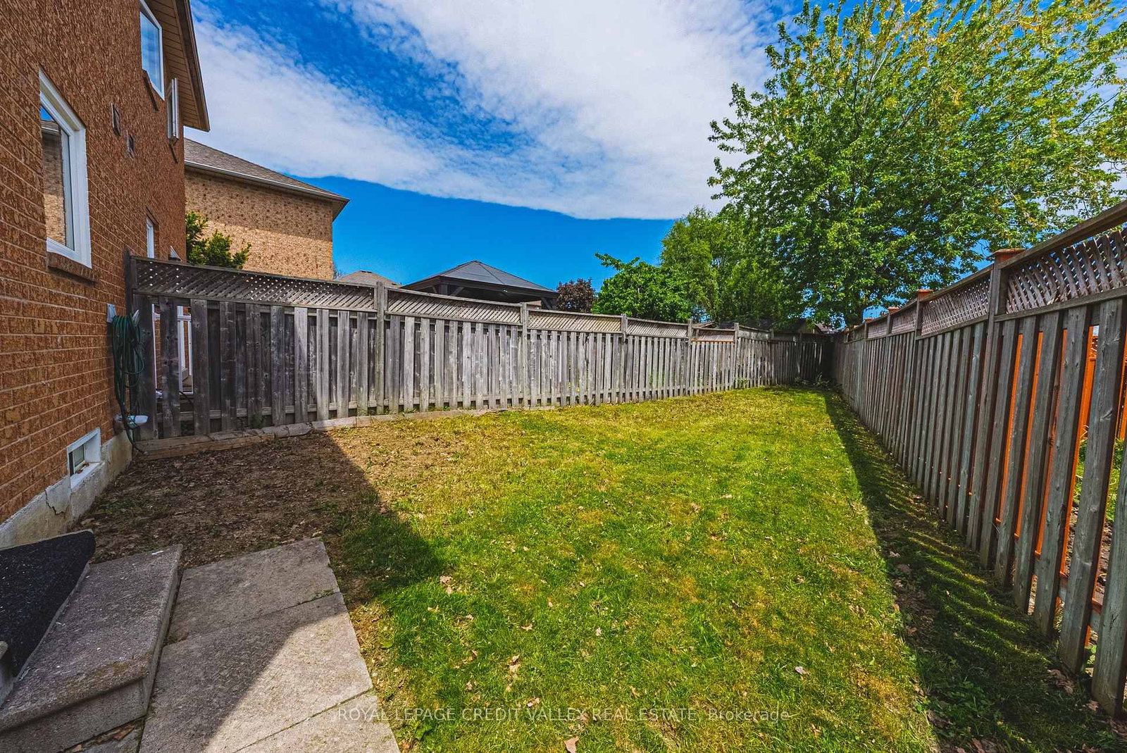 155 Saddletree Trail • Brampton, ON photo 25