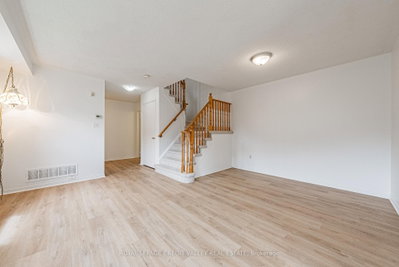 155 Saddletree Trail • Brampton, ON photo 8