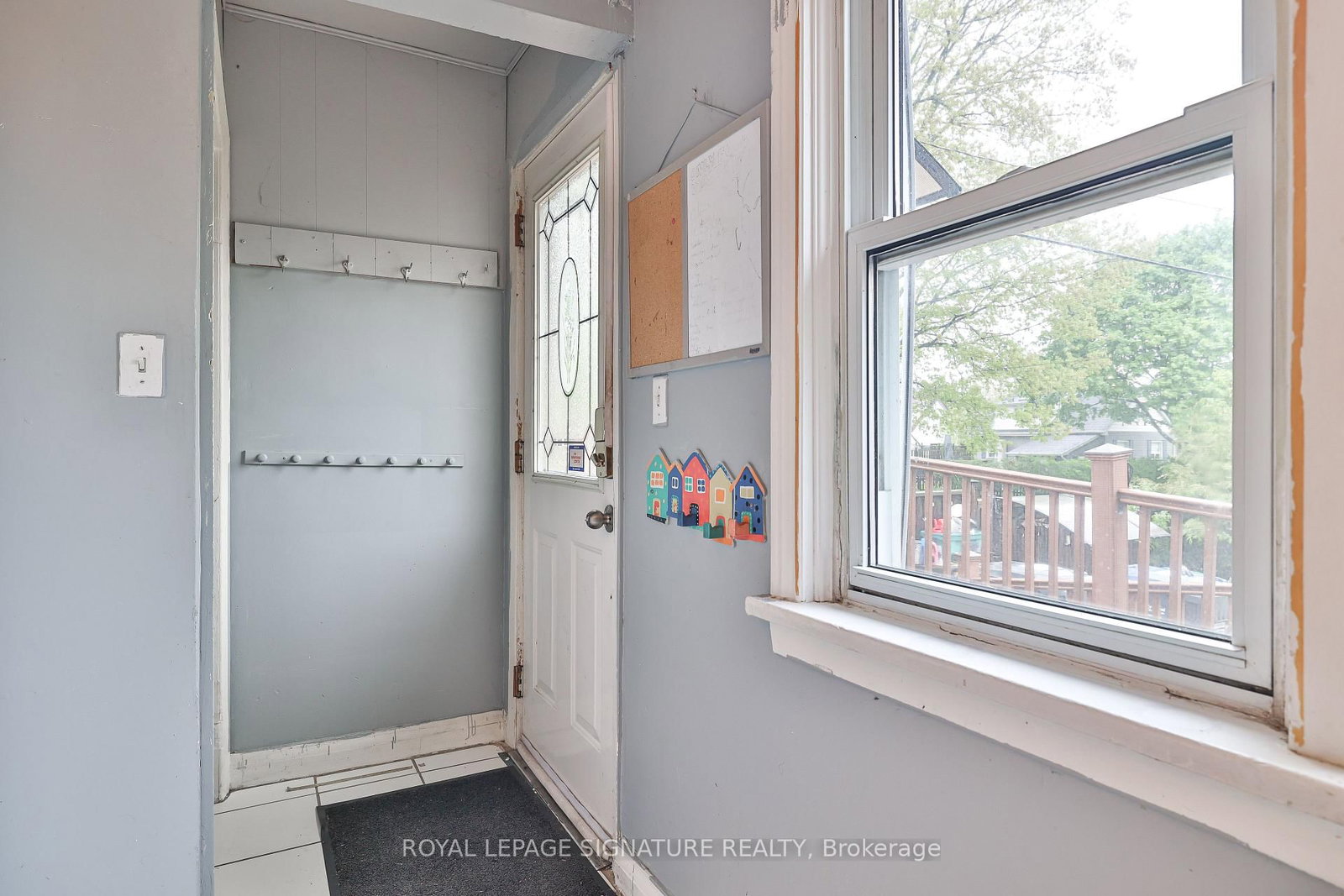 178 Angelene Mississauga,ON L5G 1X2 — Photo 4
