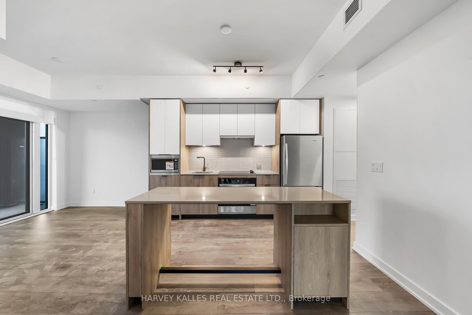 1007 The Queensway, Unit 514 - Photo 3