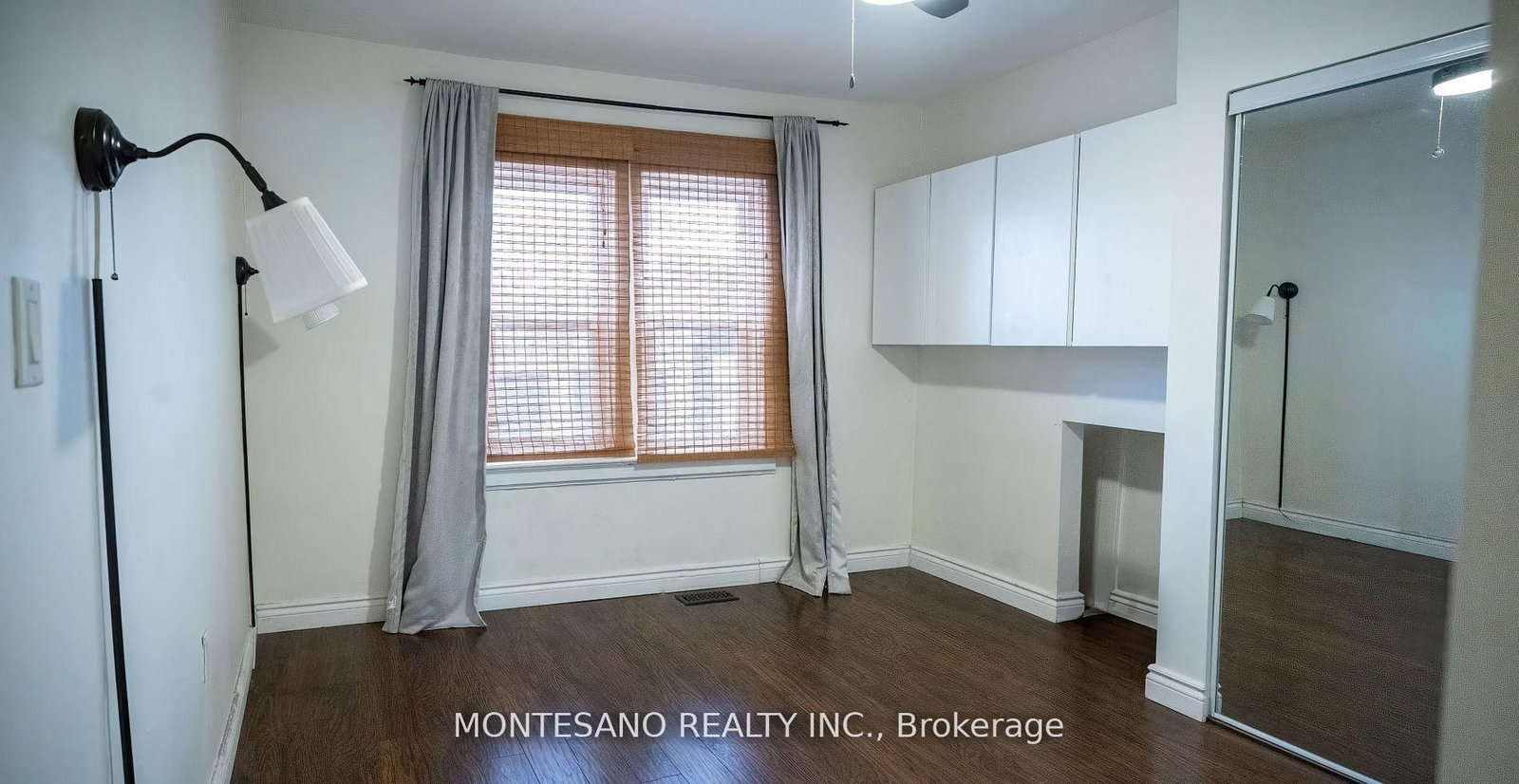 449 Rogers Toronto,ON M6M 1A6 — Photo 8