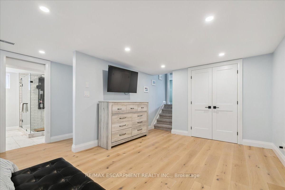 755 Parker Crescent - Photo 38