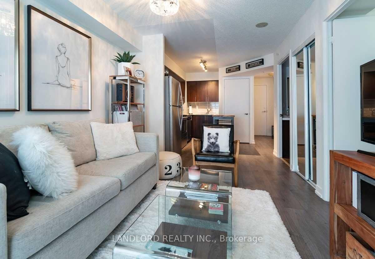 1420 Dupont Street, Unit 615 - Photo 4