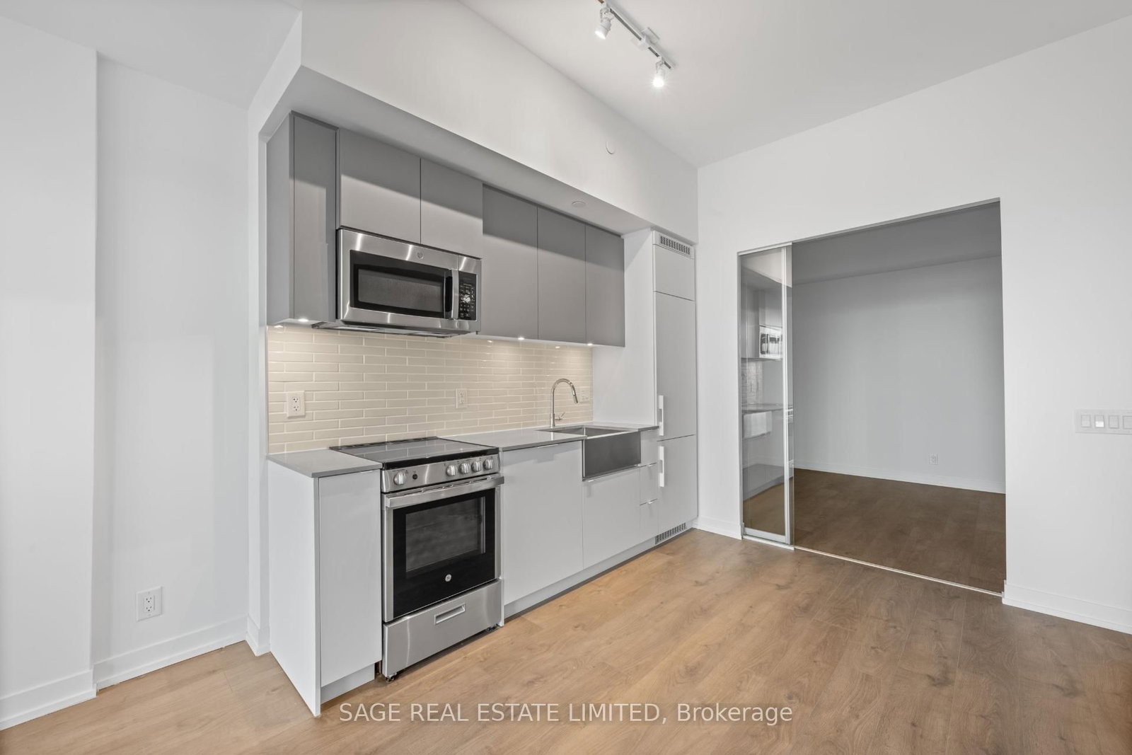 1122-270 Dufferin Street, Toronto, ON, photo 2