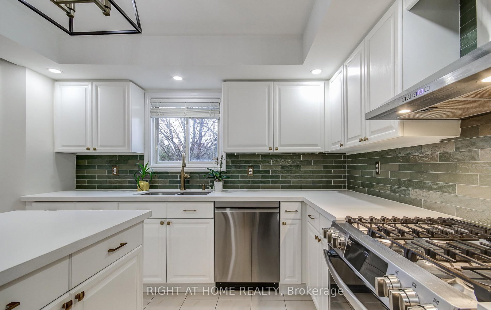 560 Chagall Court • Mississauga, ON photo 17