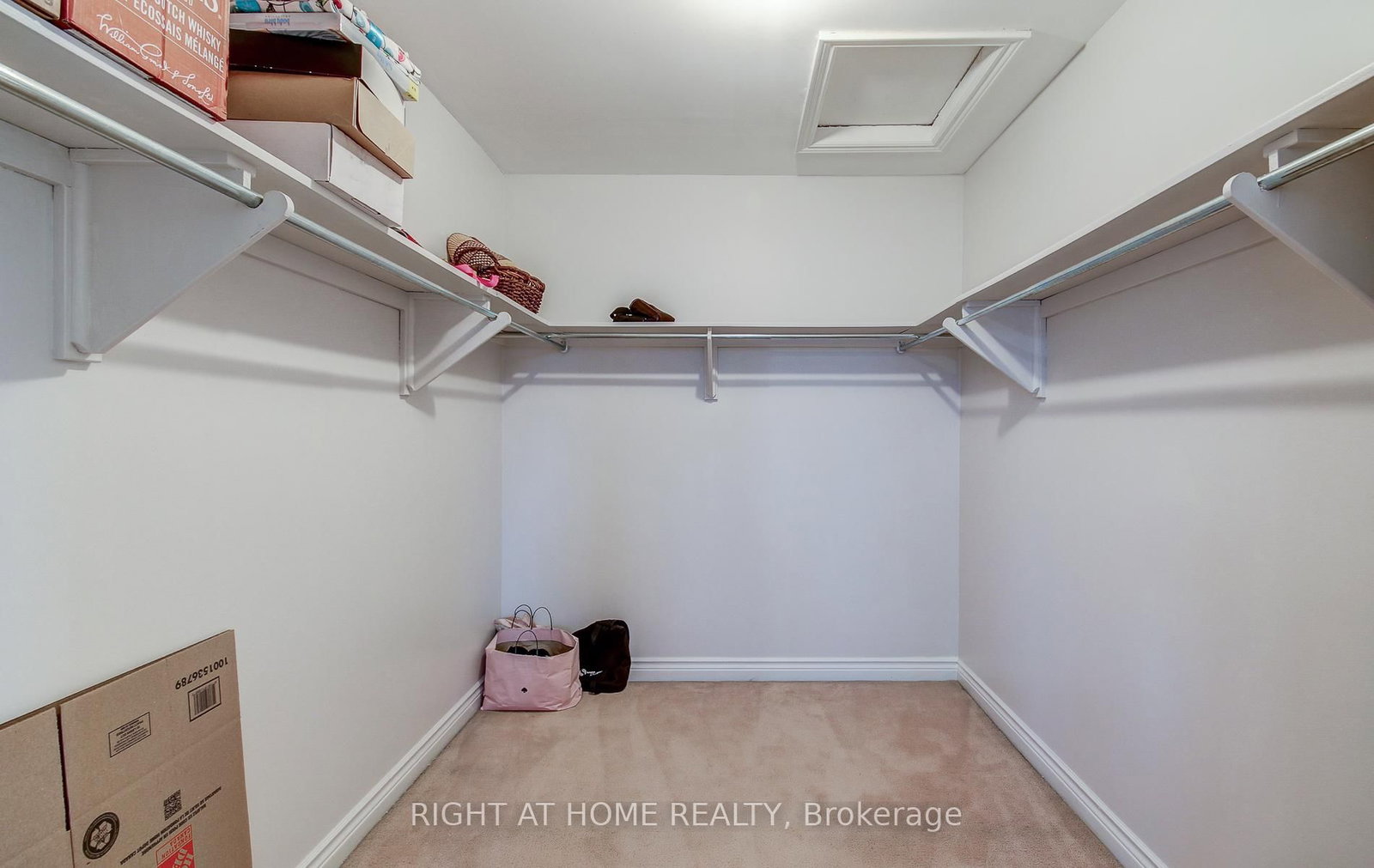 560 Chagall Court • Mississauga, ON photo 30