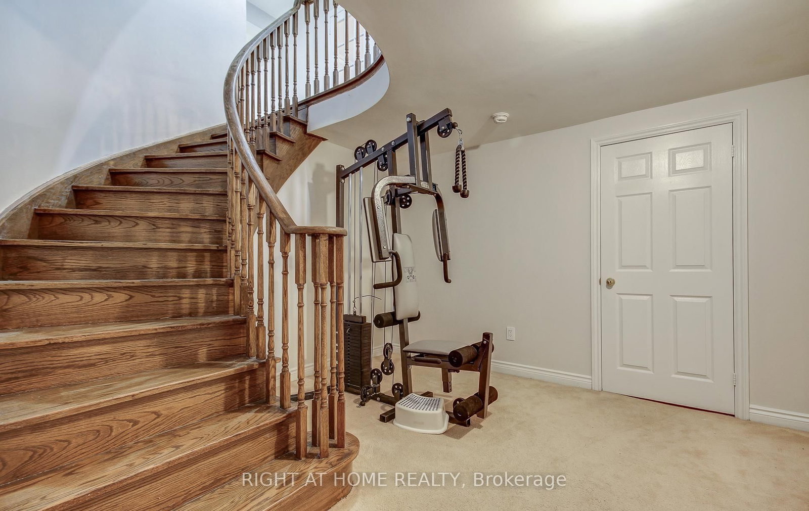 560 Chagall Court • Mississauga, ON photo 40