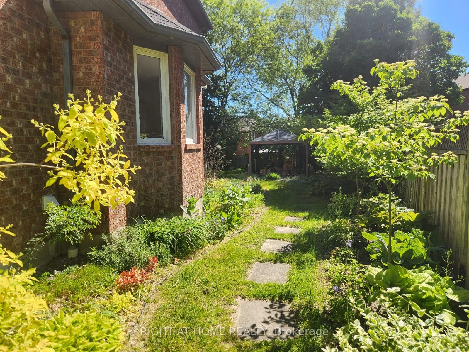 560 Chagall Court • Mississauga, ON photo 47