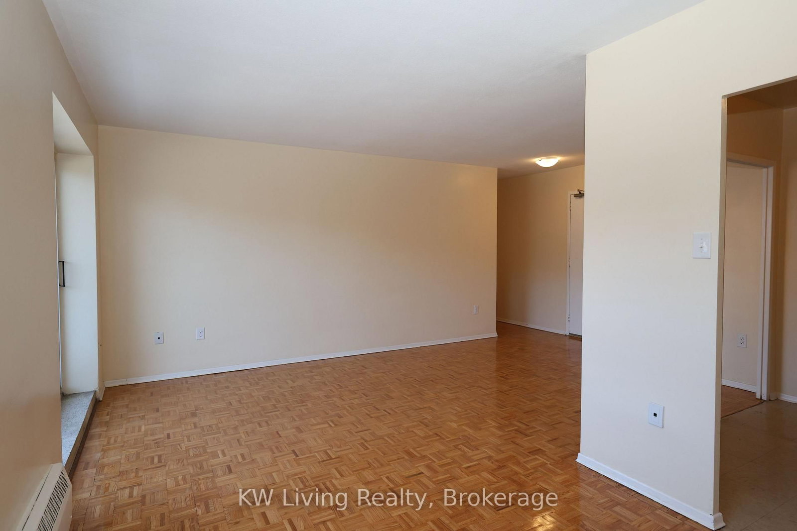 480 Lakeshore Road E, Unit 309 - Photo 11