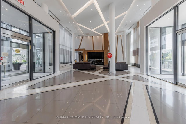 405 - 75 Eglinton Avenue W