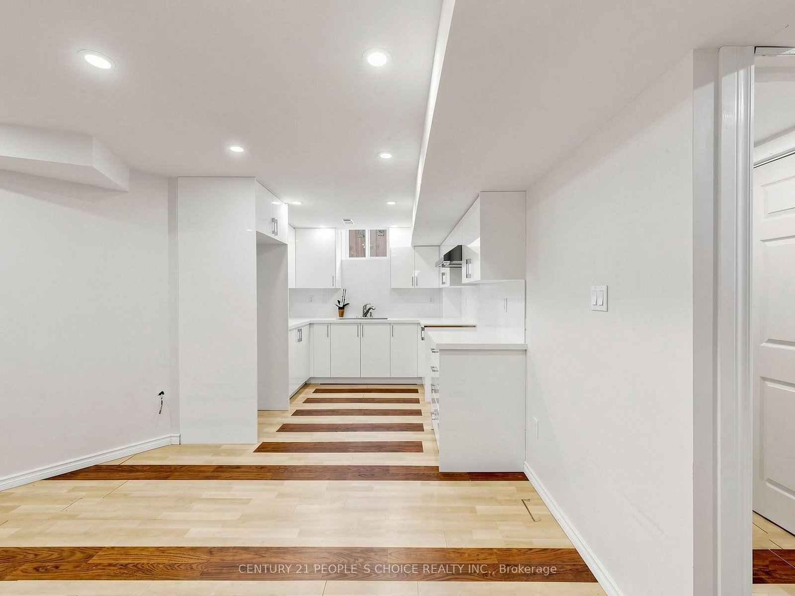 5615 Whitehorn Avenue • Mississauga, ON photo 38