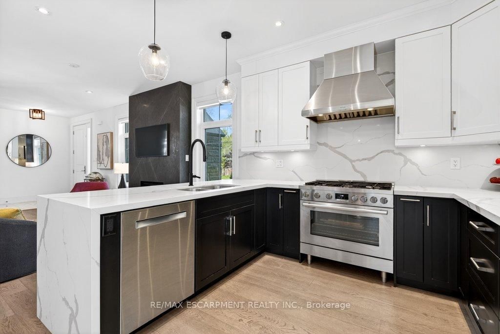 2134 New Street • #6 • Burlington, ON photo 12