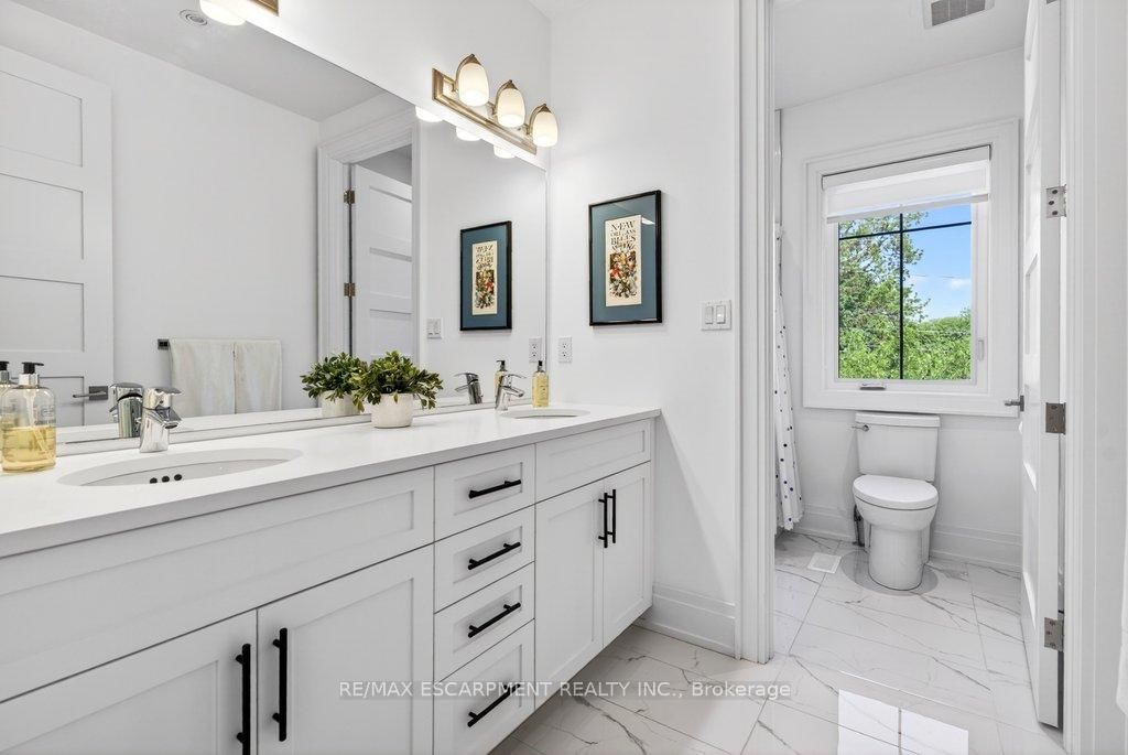 2134 New Street • #6 • Burlington, ON photo 31