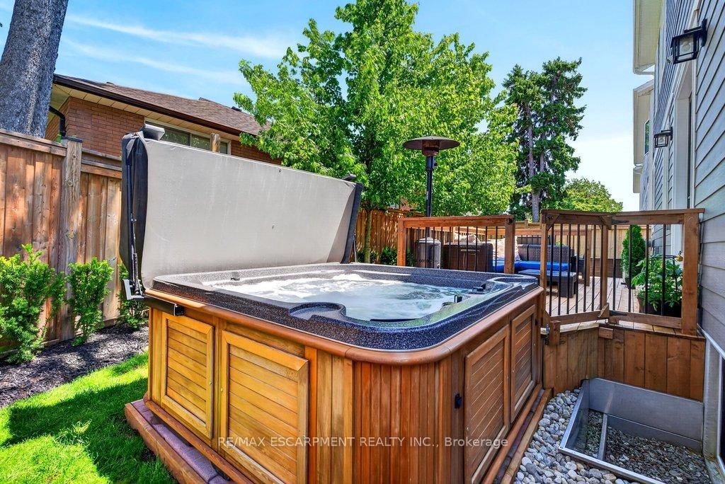 2134 New Street • #6 • Burlington, ON photo 43