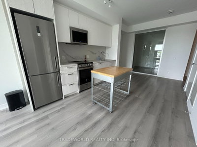Unit 323 — 1787 ST. CLAIR Avenue W — photo 6