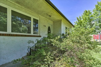 1076 Dixie Road • Mississauga, ON photo 4