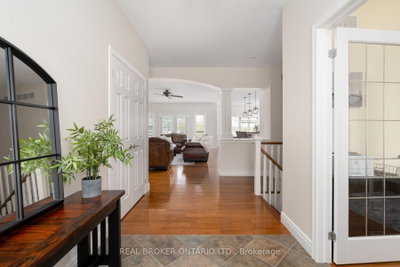 9 Allison Court — photo 4