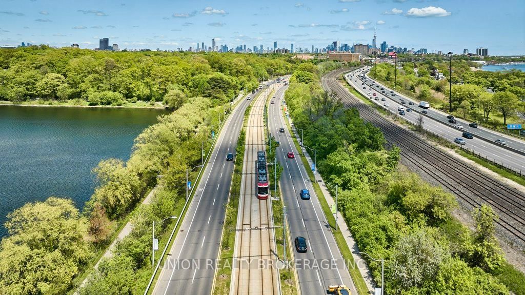 93 The Queensway • #39 • Toronto, ON photo 26