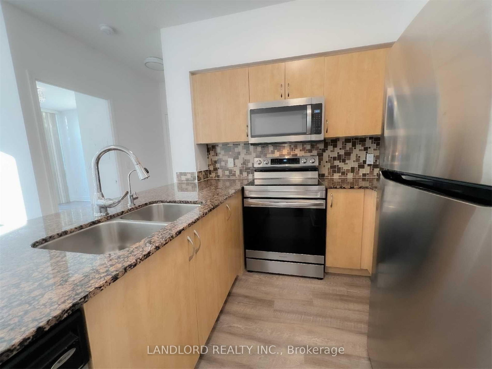 2240 Lakeshore Boulevard W, Unit 309