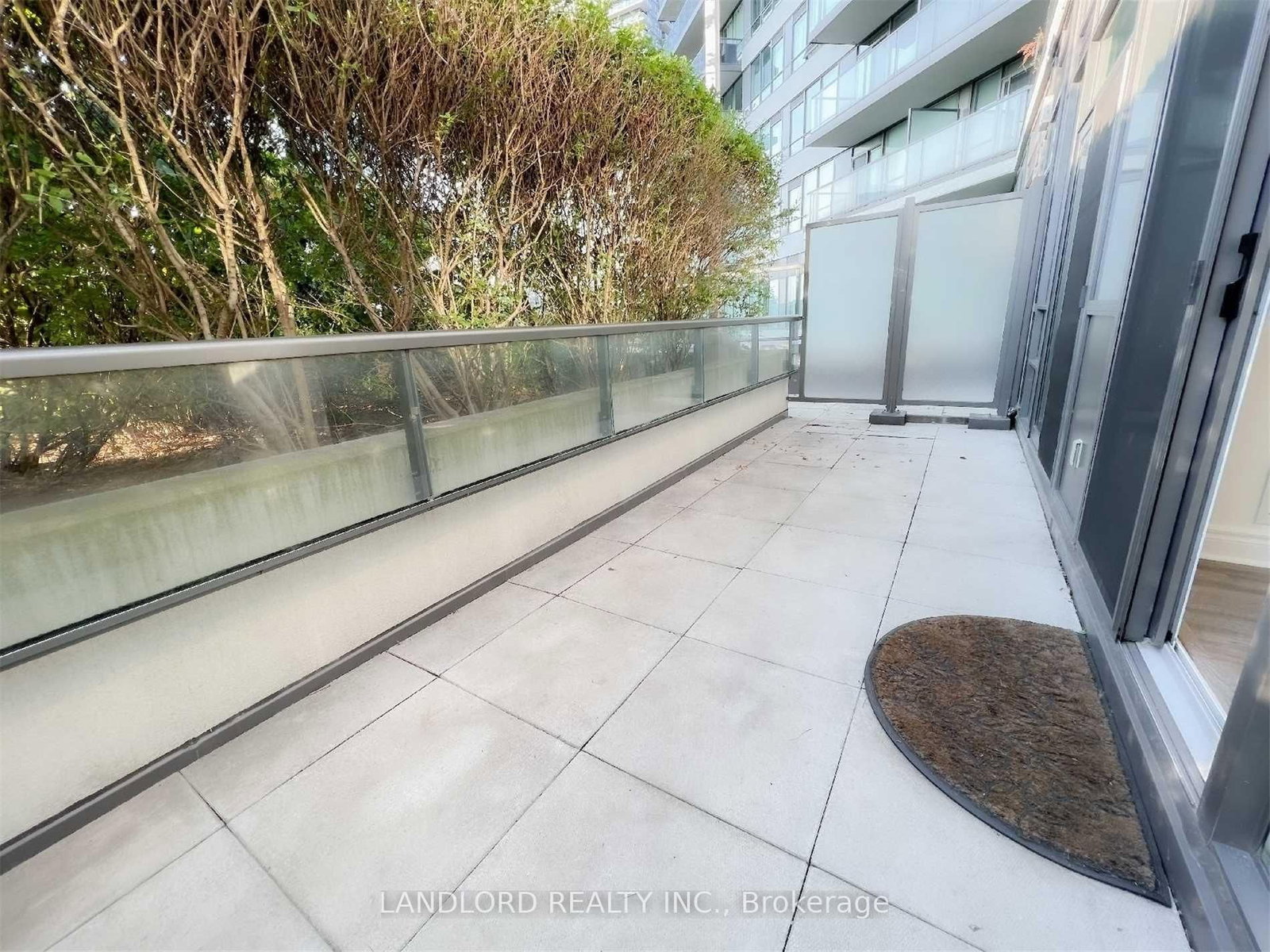 2240 Lakeshore Boulevard W, Unit 309 - Photo 10