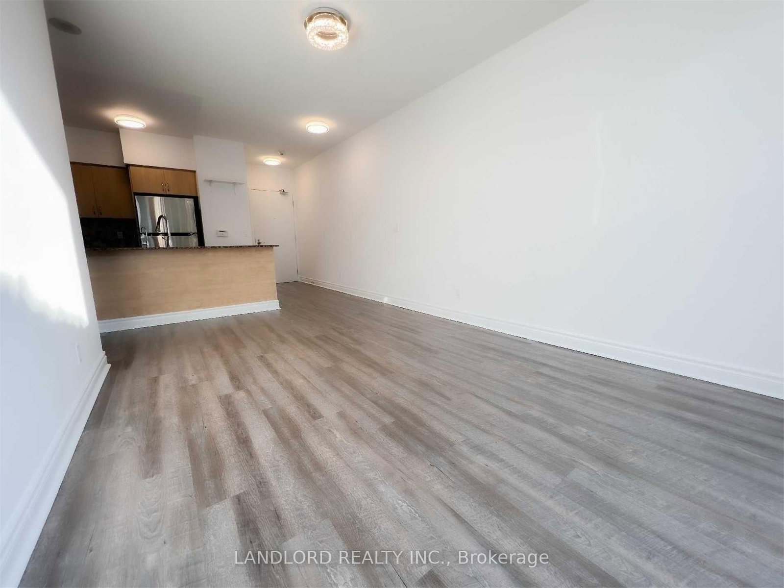 2240 Lakeshore Boulevard W, Unit 309 - Photo 7
