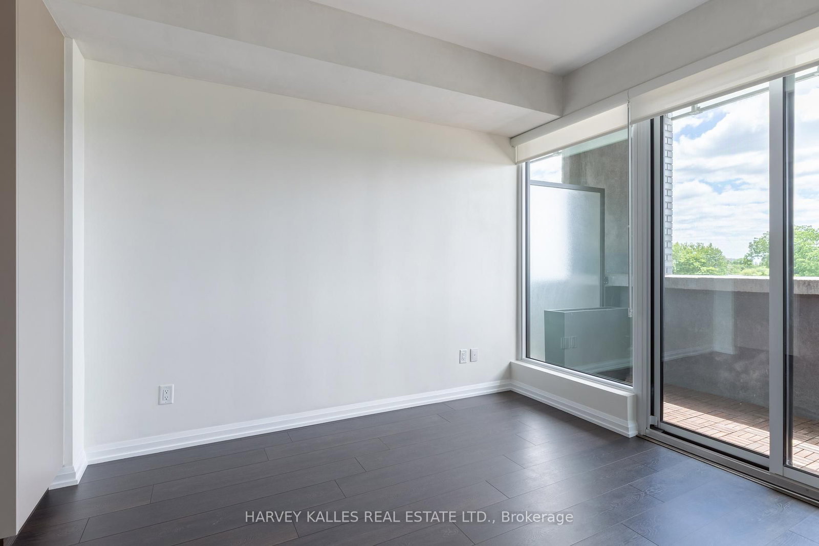 4208 Dundas Street W • #412 • Toronto, ON photo 11