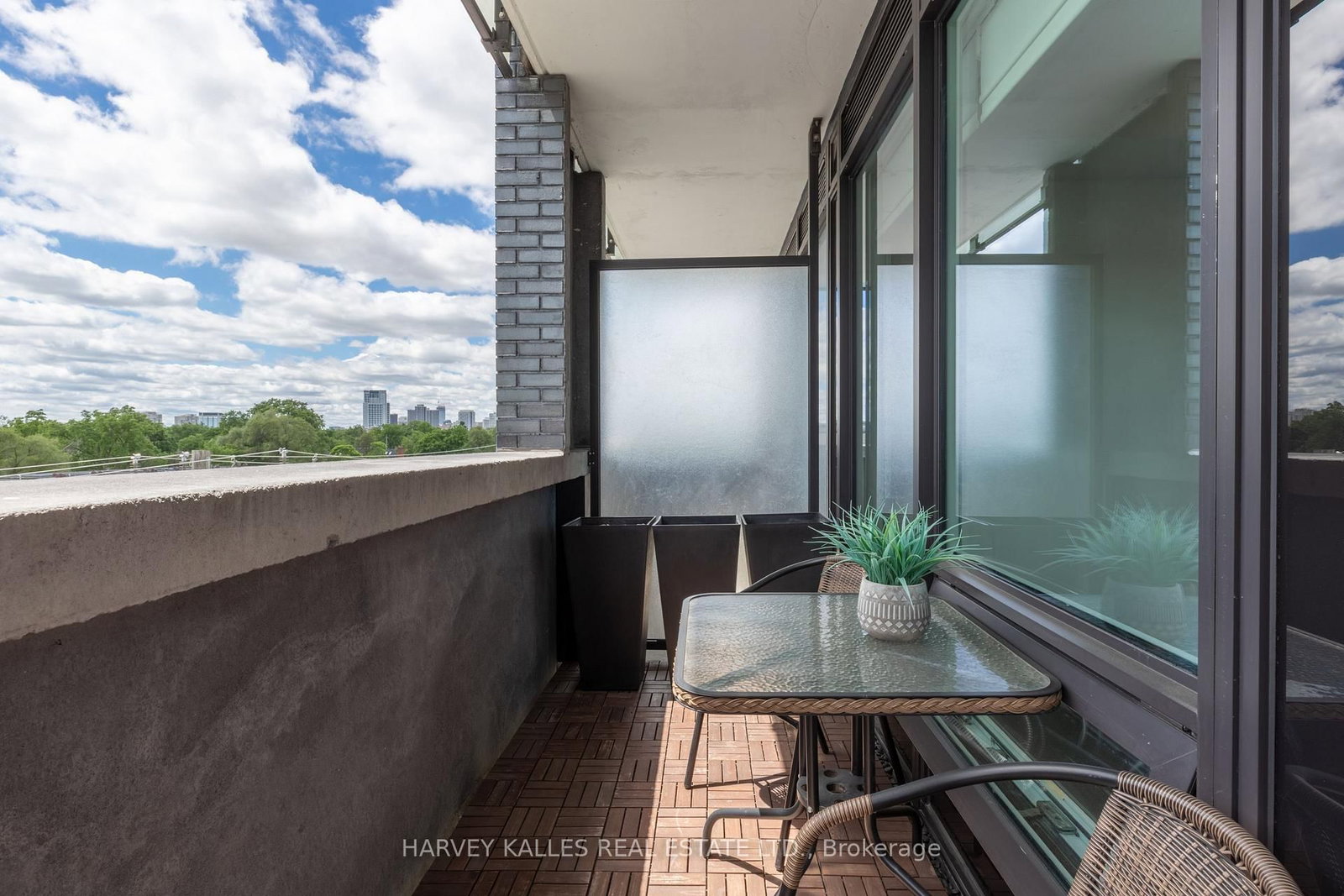 4208 Dundas Street W • #412 • Toronto, ON photo 16