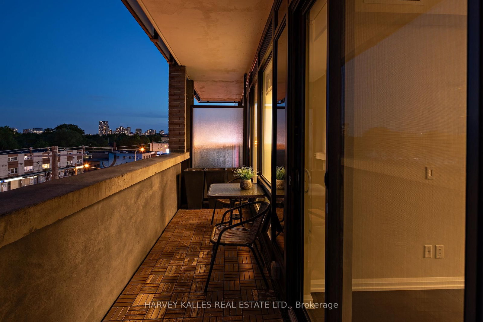 4208 Dundas Street W • #412 • Toronto, ON photo 18
