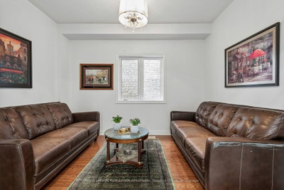 2376 Wasaga Drive — photo 6