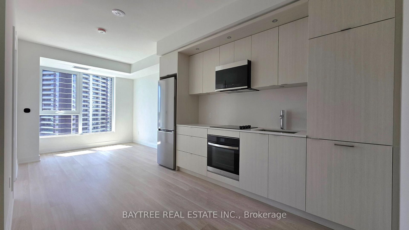 60 Central Park Roadway, Unit 1305