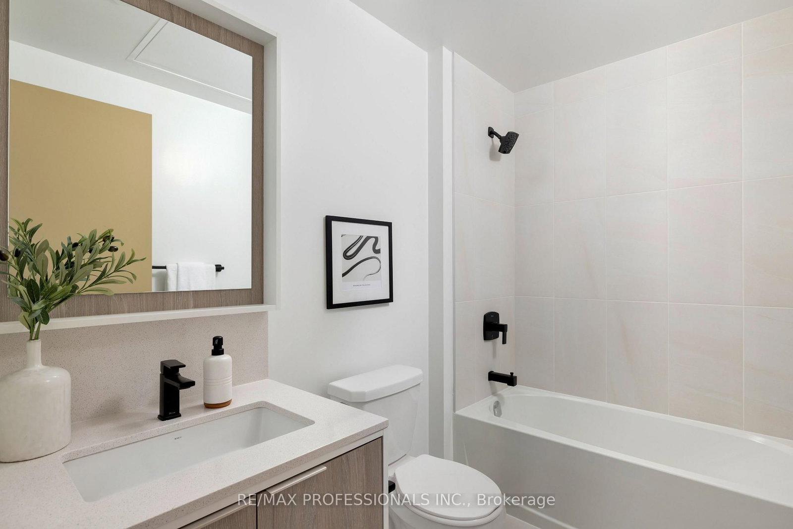 36 Zorra Street • #3009 • Toronto, ON photo 12