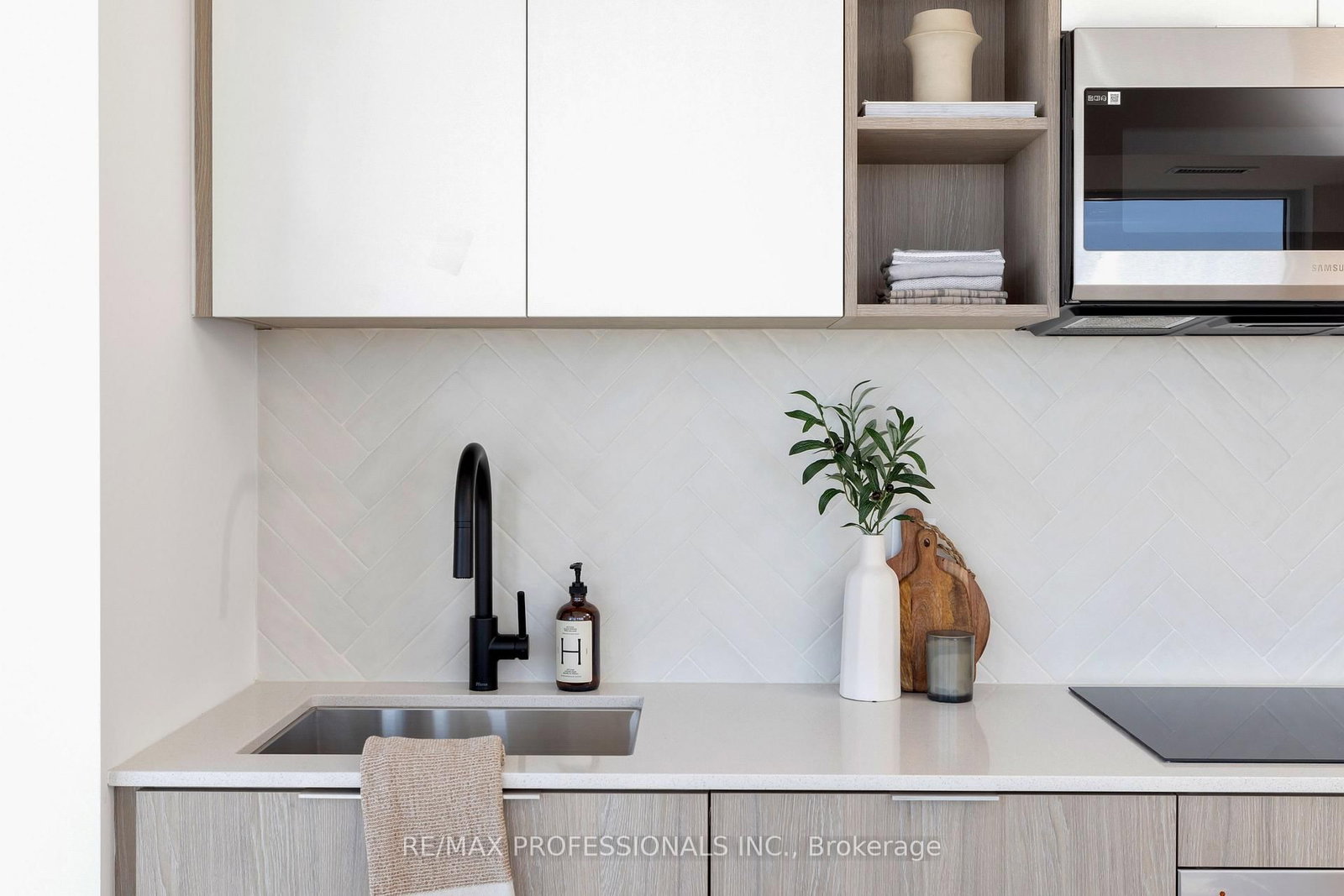 36 Zorra Street • #3009 • Toronto, ON photo 20