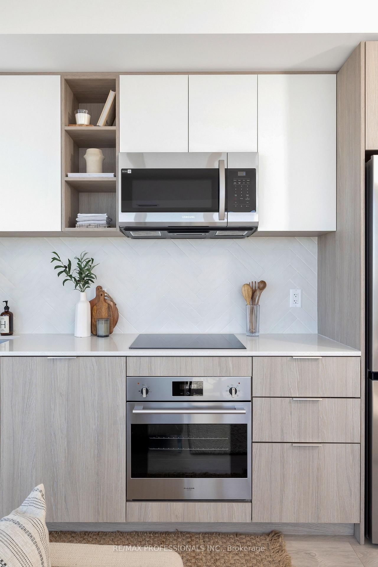 36 Zorra Street • #3009 • Toronto, ON photo 22