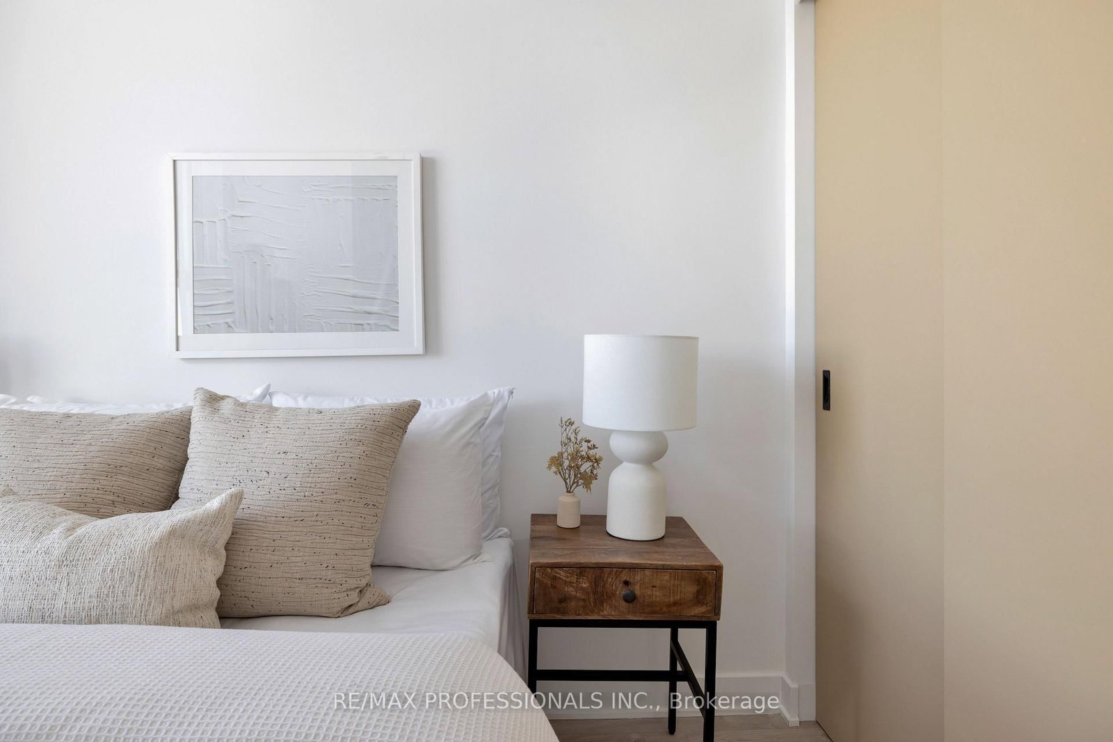 36 Zorra Street • #3009 • Toronto, ON photo 27