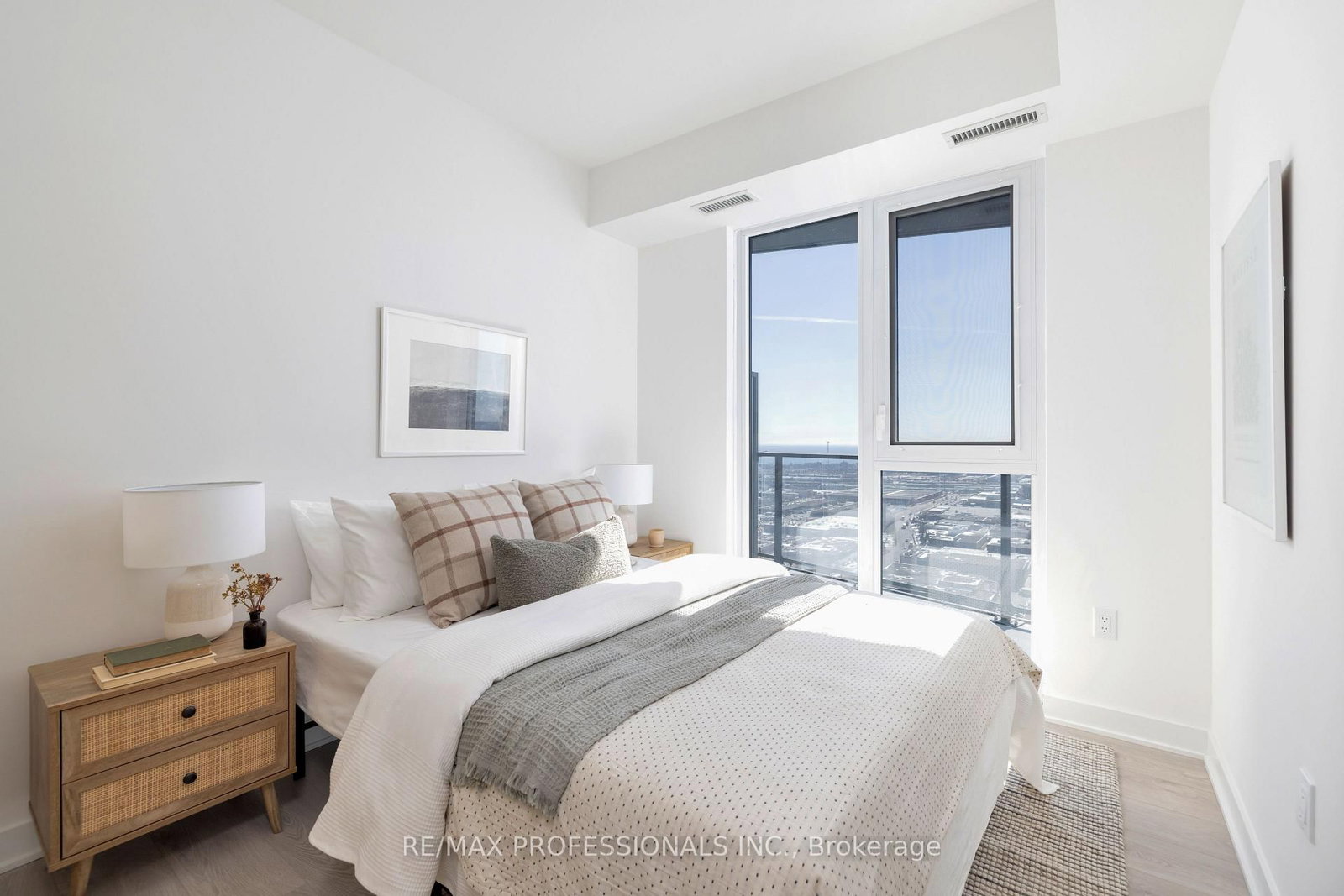 36 Zorra Street • #3009 • Toronto, ON photo 29