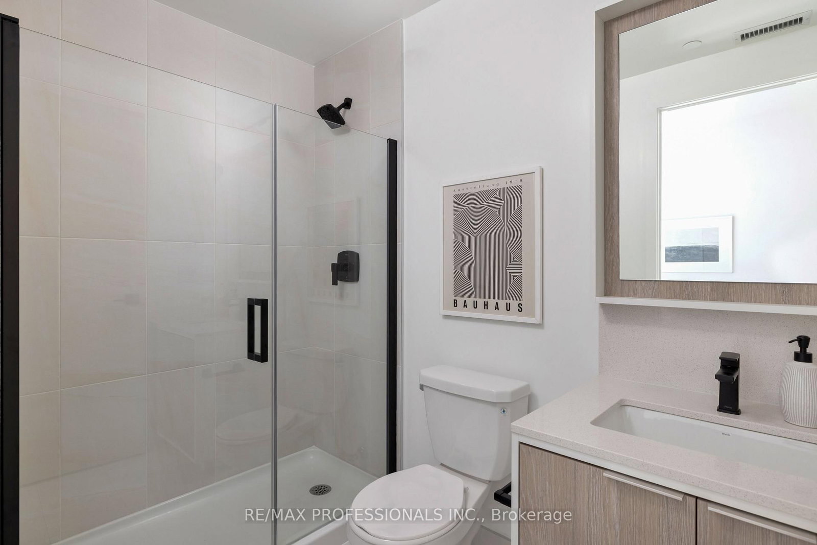 36 Zorra Street • #3009 • Toronto, ON photo 34