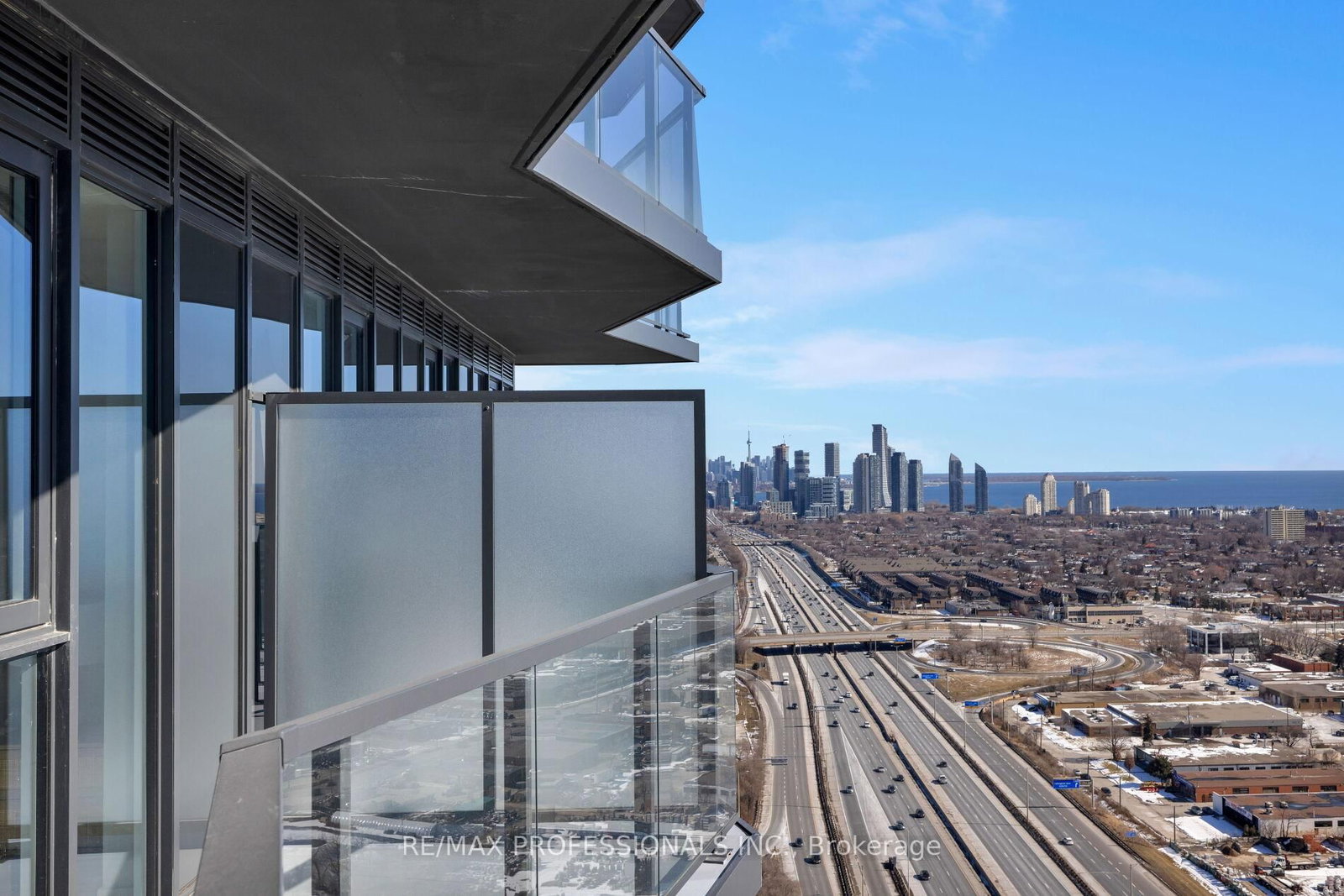 36 Zorra Street • #3009 • Toronto, ON photo 41