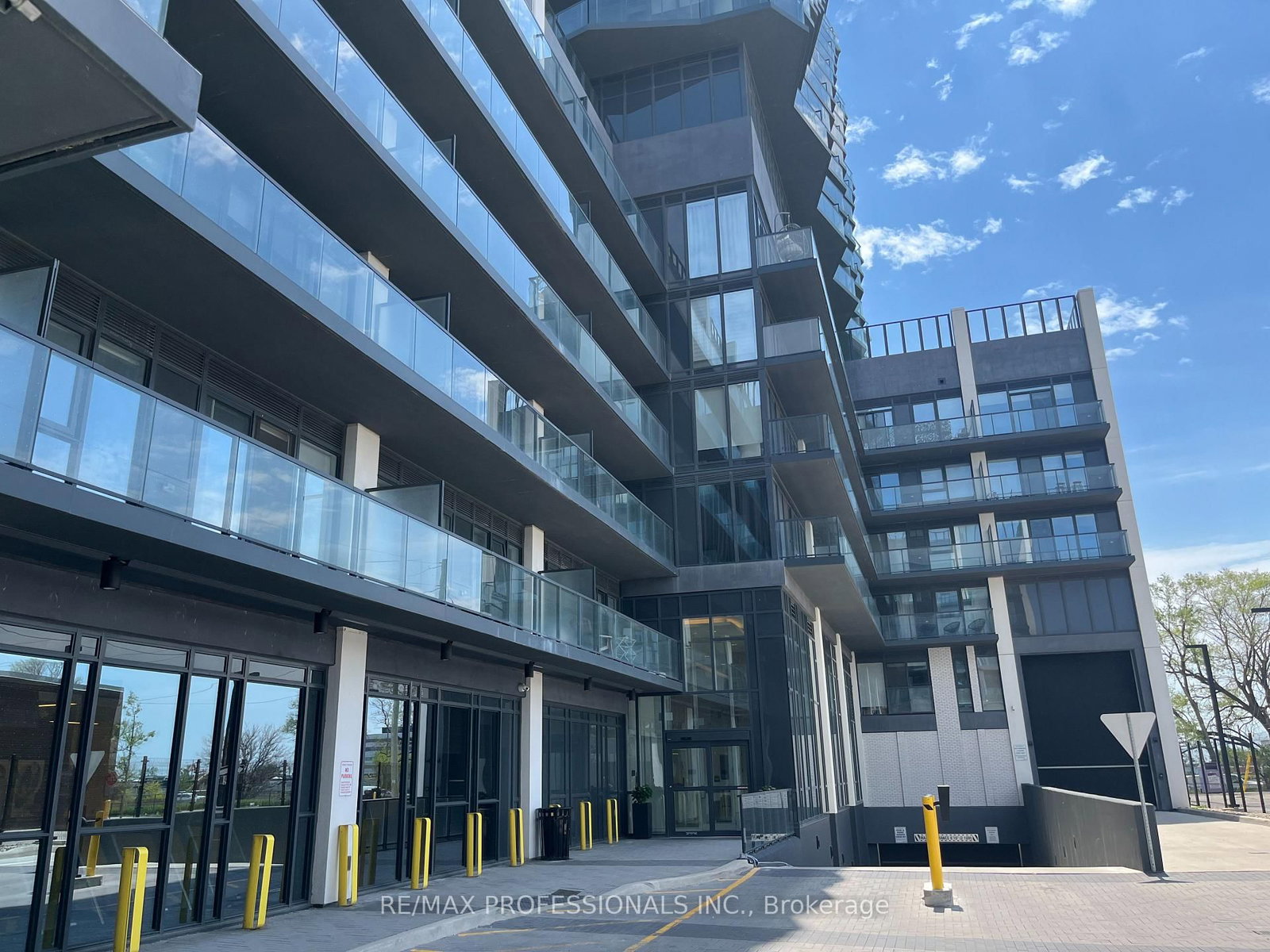 36 Zorra Street • #3009 • Toronto, ON photo 43