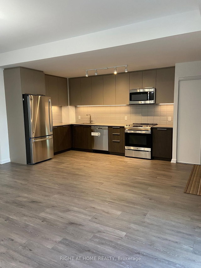 TH 17 - 15 Brin Drive