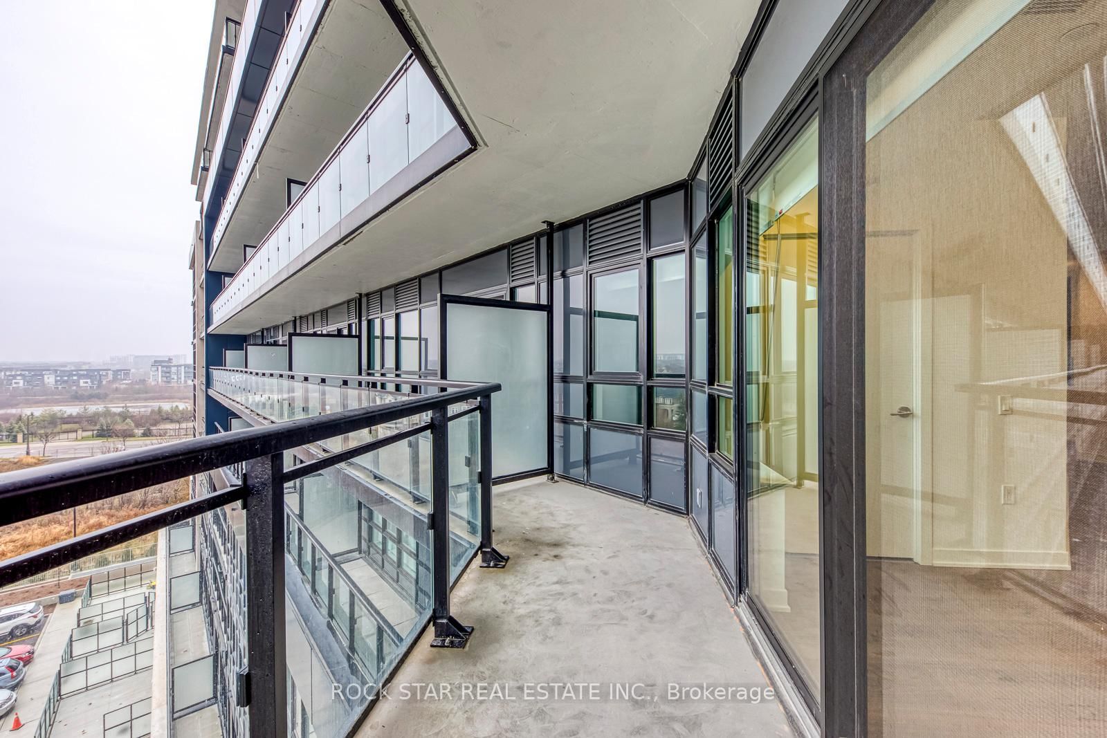 395 Dundas Street W • #601 • Oakville, ON photo 11