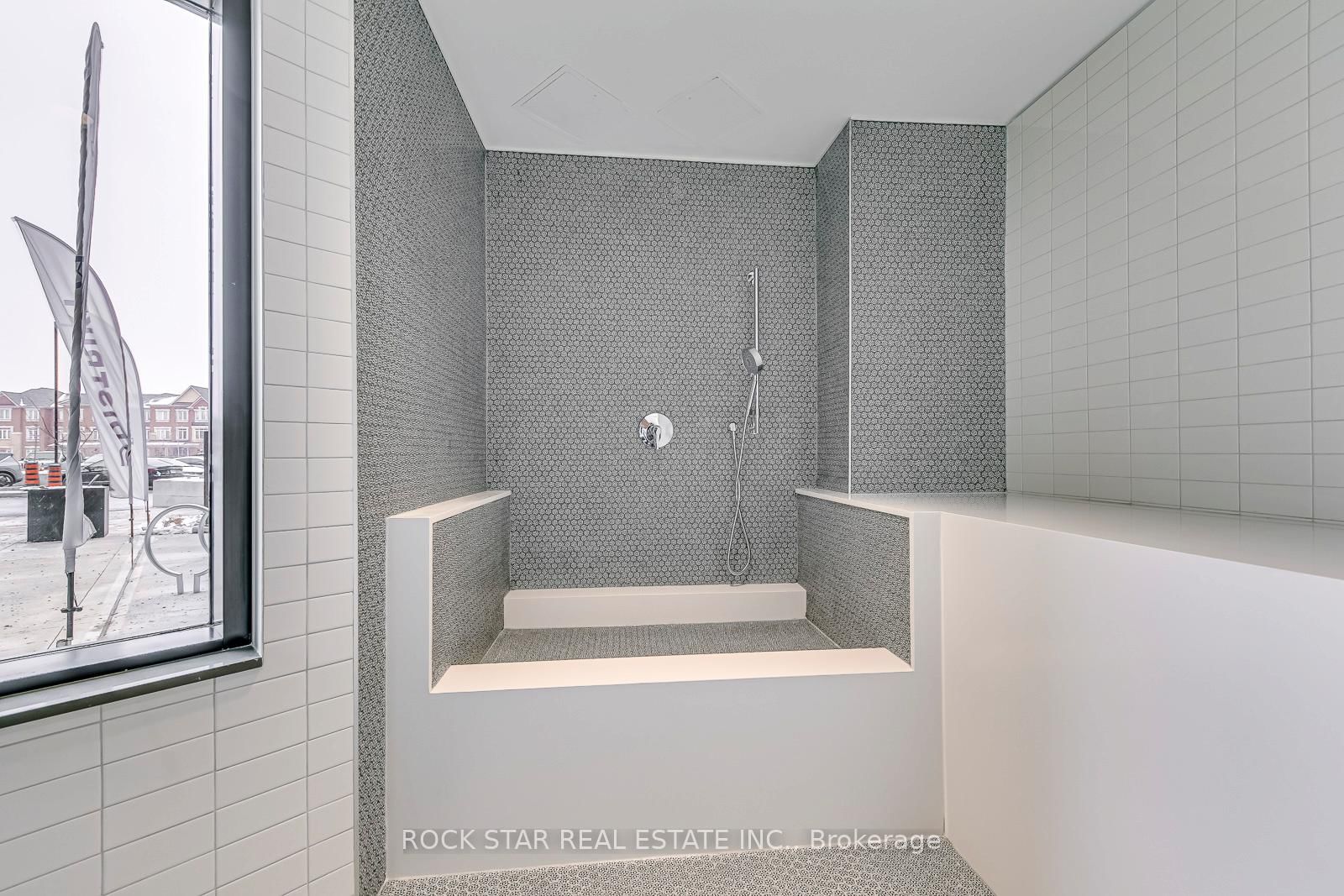 395 Dundas Street W • #601 • Oakville, ON photo 20