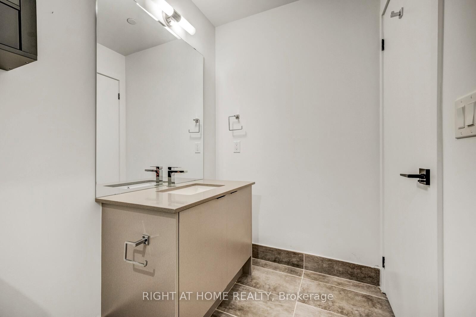 2481 Taunton Oakville,ON L6H 3R7 — Photo 18