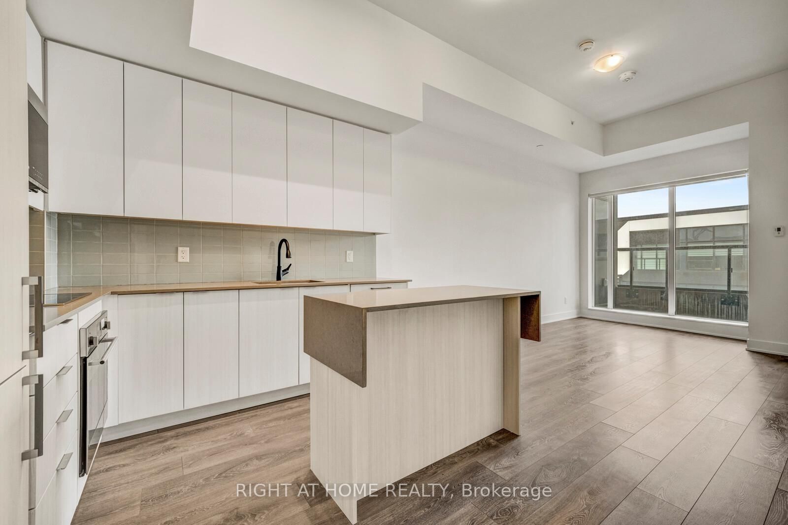 2481 Taunton Oakville,ON L6H 3R7 — Photo 6