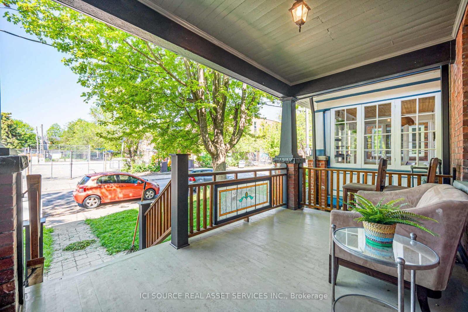 213 Laughton Avenue - Photo 2