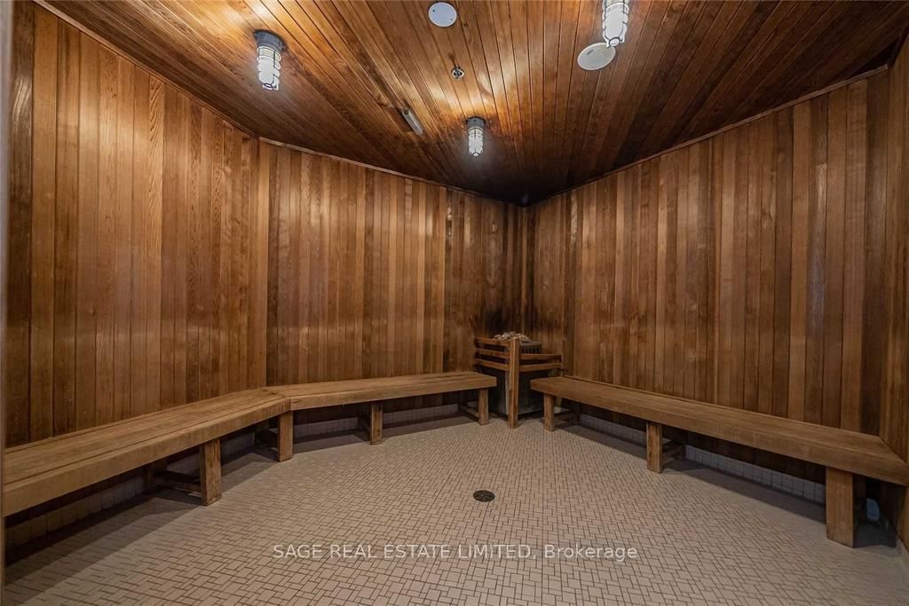 2230 Lake Shore Boulevard W, Unit 307 - Photo 32