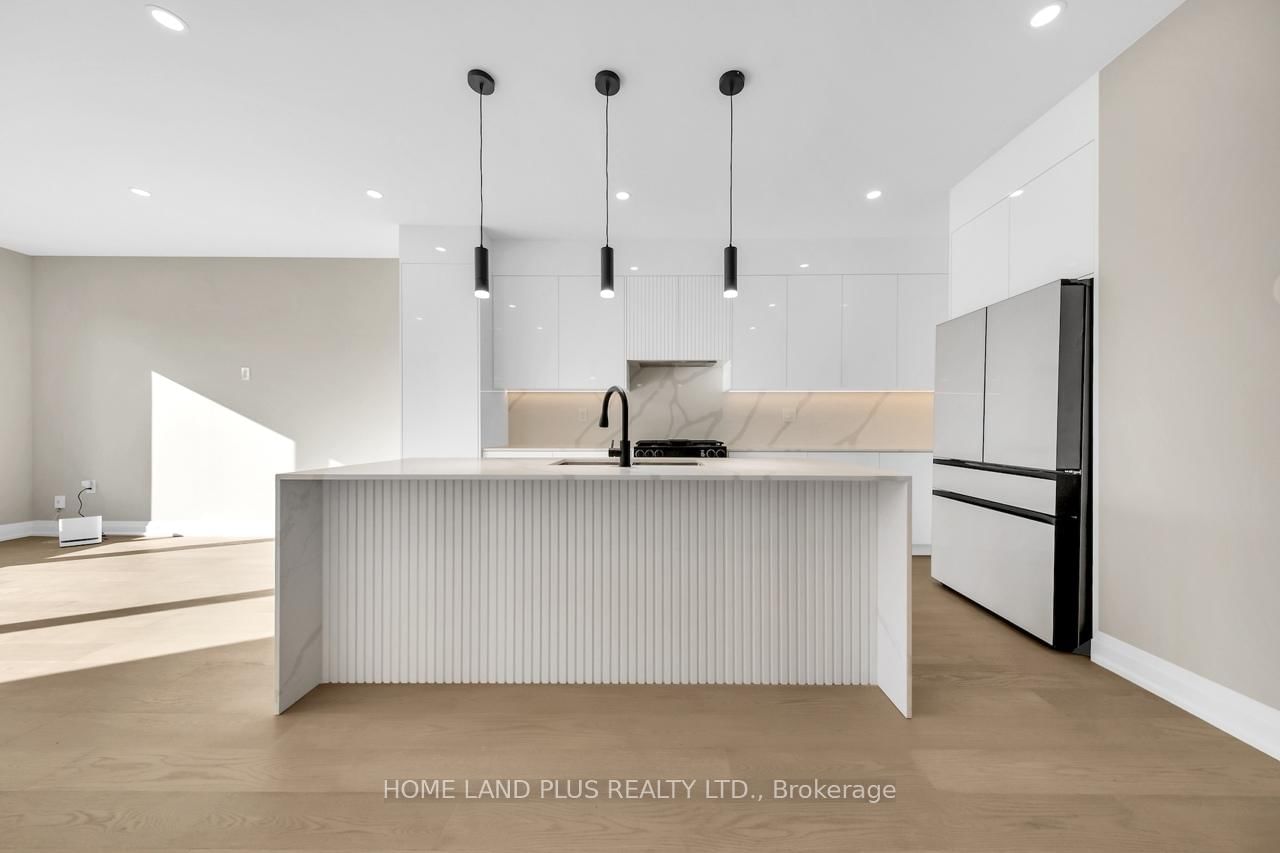 78 Bowie Avenue • Toronto, ON photo 32