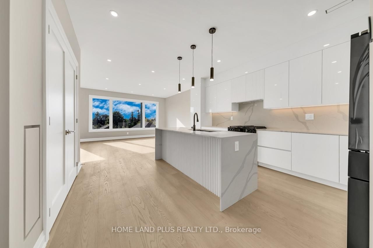 78 Bowie Avenue, Toronto, ON, photo 5