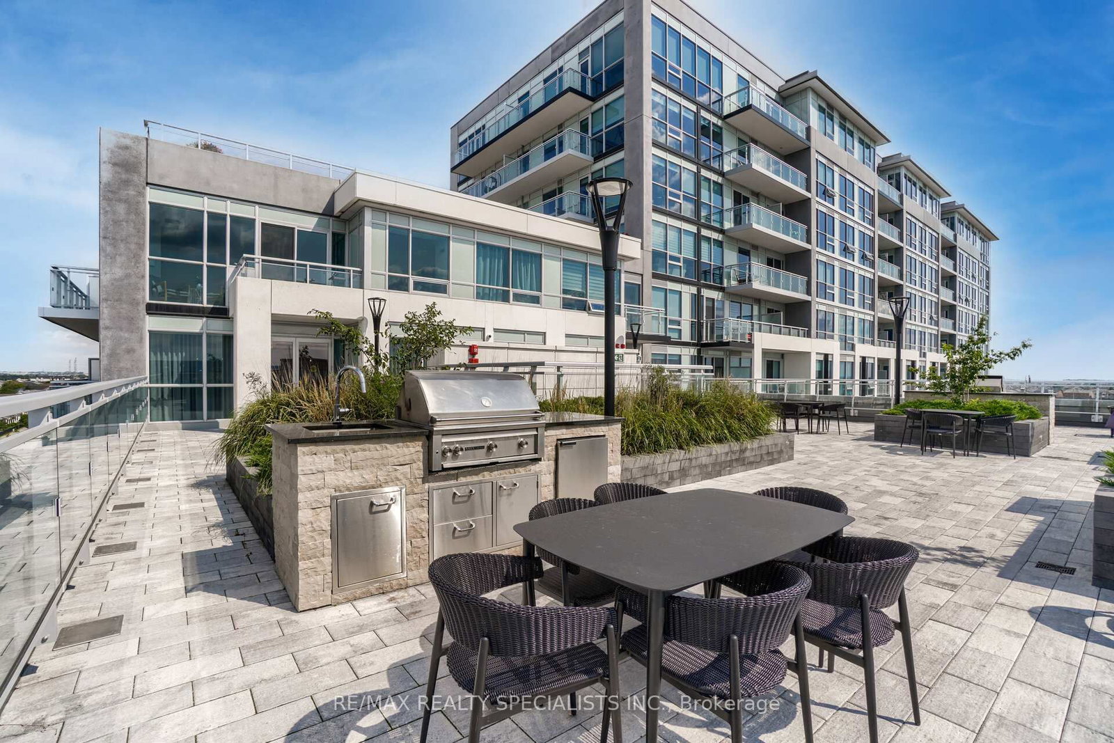 1050 E Main Street E, Unit 405 - Photo 27